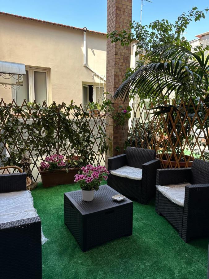 B&B Infinity Νάπολη Εξωτερικό φωτογραφία
